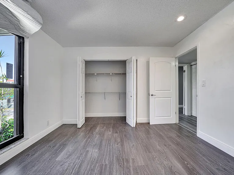 516 Osprey Dr #16C — Photo 29