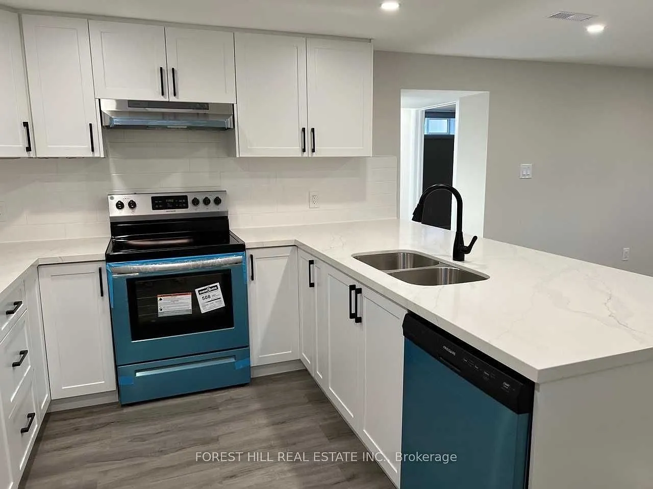 2 bed, $2,150 — Photo 4