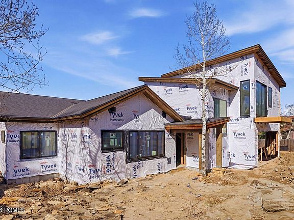 4th image of 4611 Ponderosa Dr
