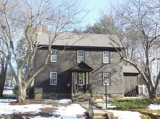 89 Bardwell St, South Hadley, MA 01075