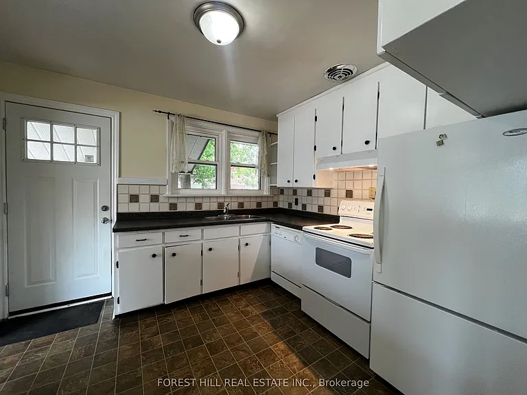 244 Saint Vincent St #UPPER — Photo 11