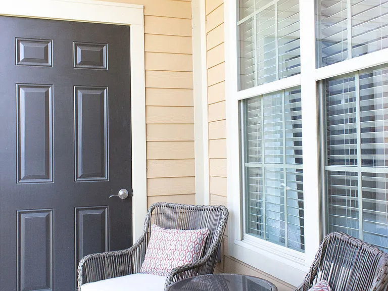 Warrick Trail Apartments — Photo 17