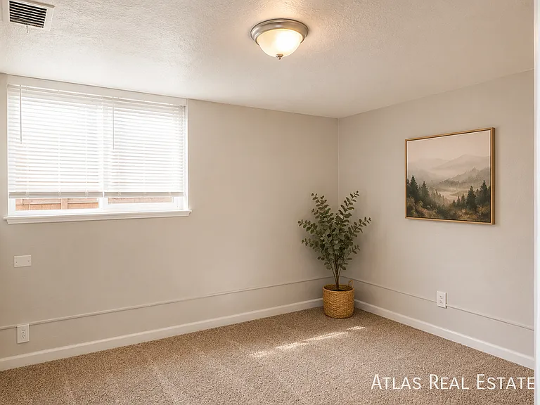 1833 N Hooker St — Photo 12