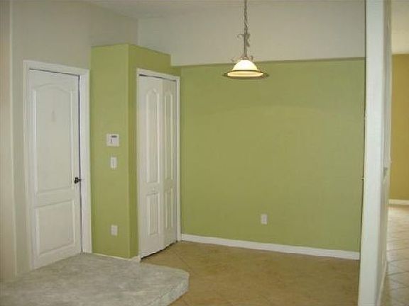 5th image of 2650 Slagove Ct