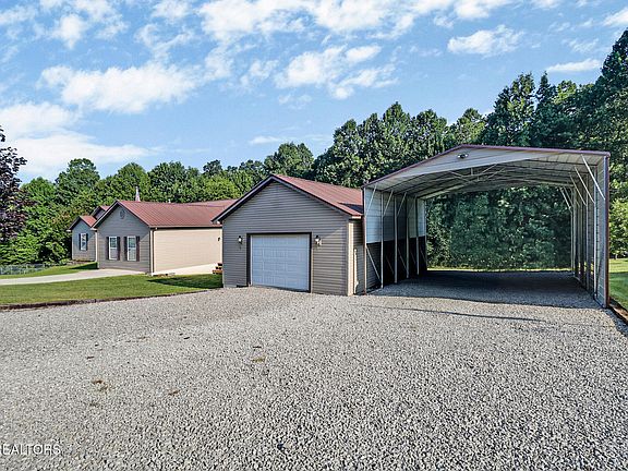 3rd image of 661 Grace Hill Dr