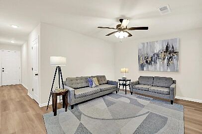 1st image of 457 Fernhill Cv