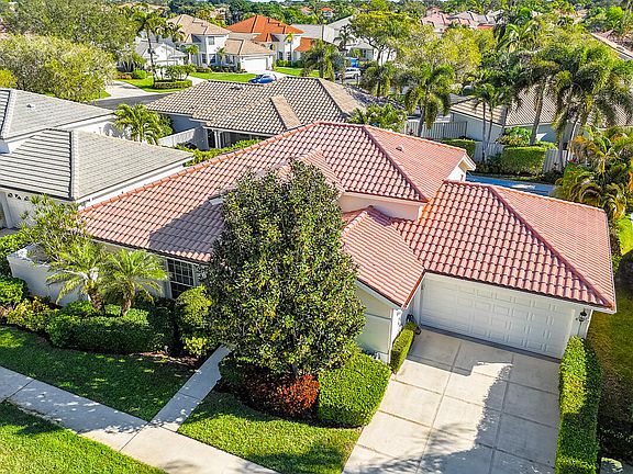 2nd image of 349 Eagleton Golf Drive