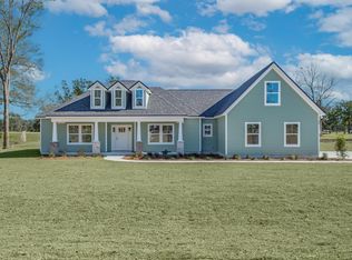 95 Country Club Dr, Crawfordville, FL 32327