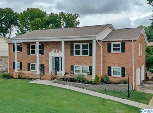 8027 Lauderdale Rd SW, Huntsville, AL 35802