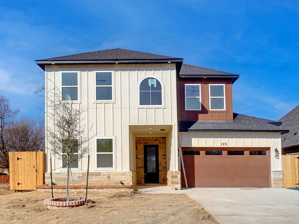 1st image of 125 Palm Ln