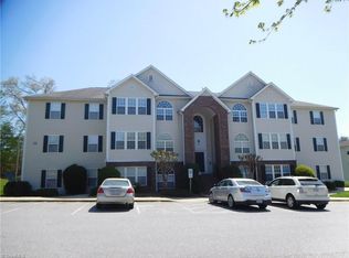 150 James Rd UNIT 3C, High Pt, NC 27265