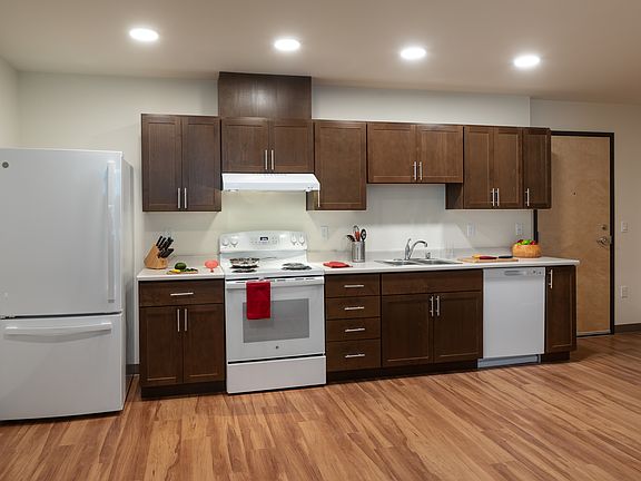 4th image of 7930 Rainier Ave S #5091271
