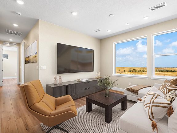 Homesite 325 Loft - Virtually Staged