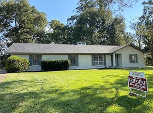 208 Forrest Dr, Natchez, MS 39120