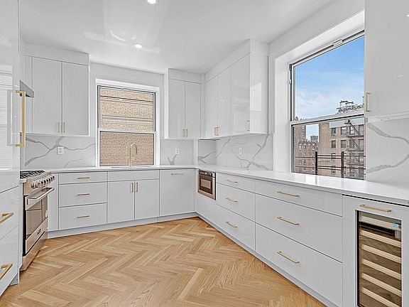 3rd image of 240 W 98th St APT 11G