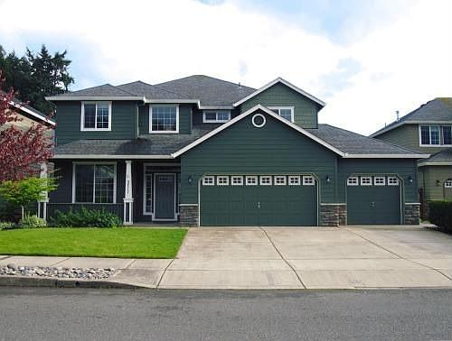 1st image of 3711 NE 93rd St