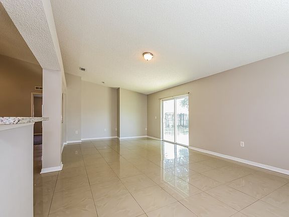 3rd image of 10373 Marsh Hawk Dr