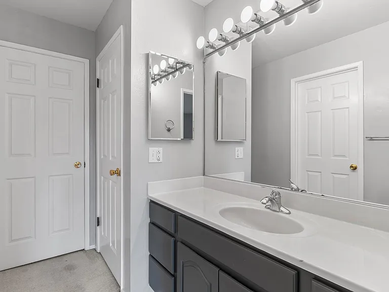 385 Jayne Ave #309 — Photo 25