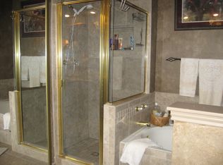 333 Arbor Ct, Euless, TX 76039