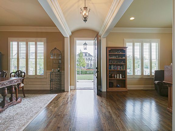 3rd image of 1662 Townsend Blvd