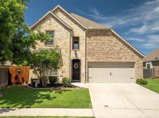 309 Spring Run Dr, Decatur, TX 76234