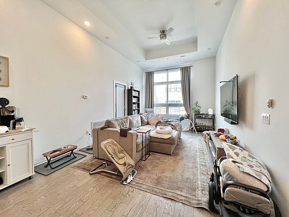 5th image of 958 Shackamaxon St #1A