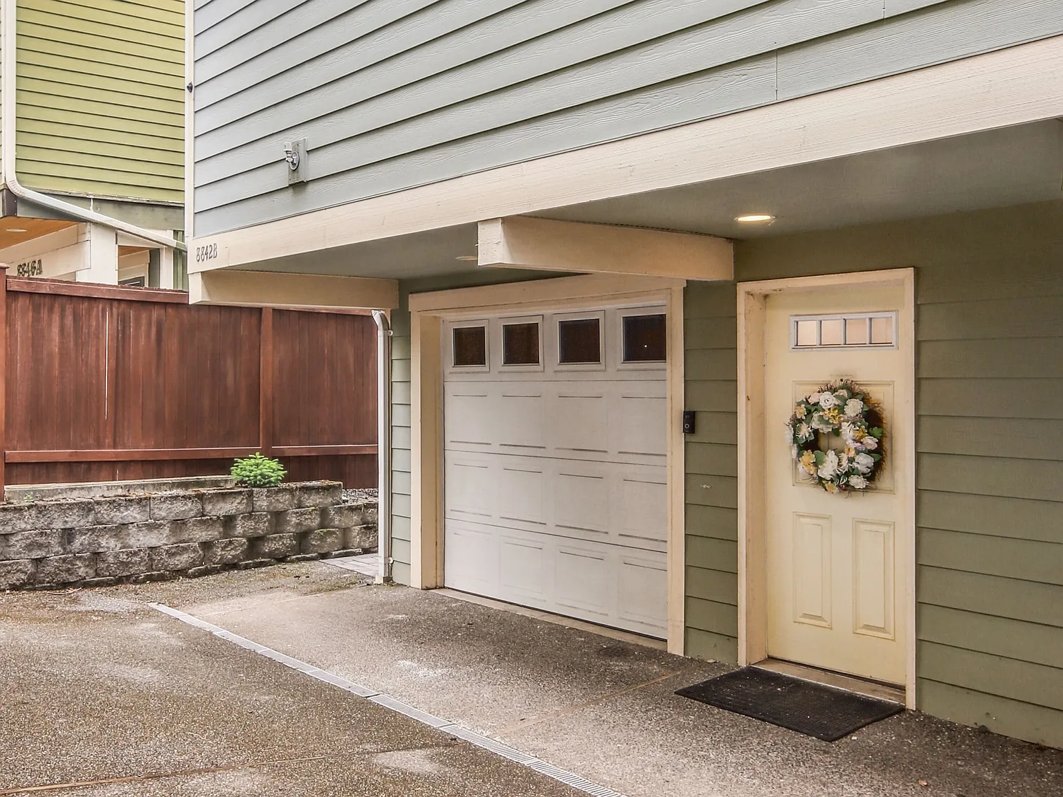 3 bed, 1270 sqft, $4,000 — Photo 2