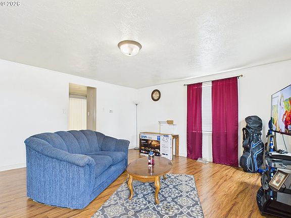 4th image of 1550 7th St