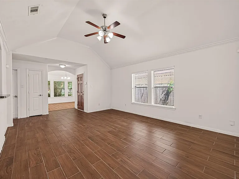 20519 Baron Bend Ln — Photo 4