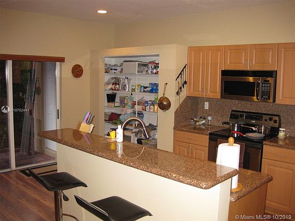 3rd image of 2237 SE 26th Ln #2237-1