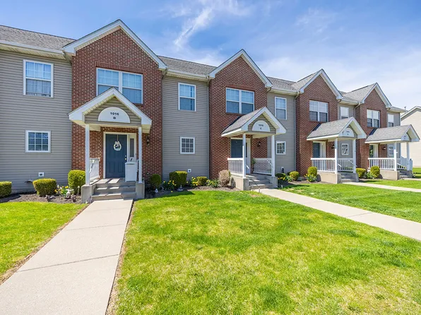 Town Hall Terrace, 2255 Center Ter #2243-4CT, Grand Island, NY 14072