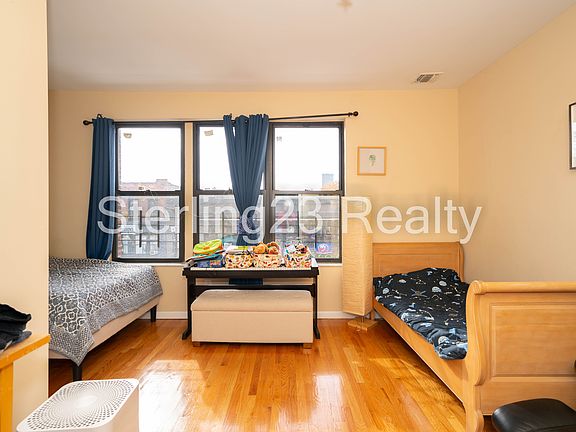 4th image of 3207 Broadway #3