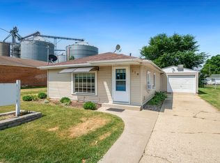 118 S Pine St, Stillman Valley, IL 61084