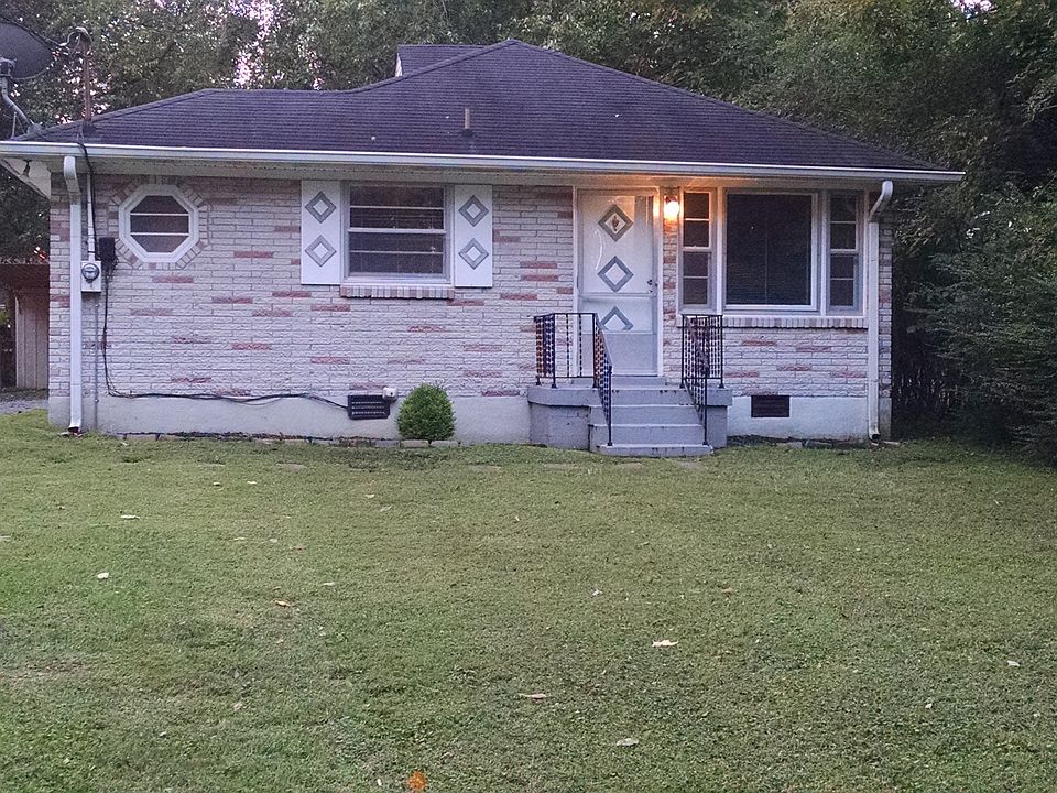 906B Curdwood Blvd