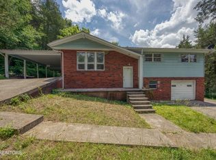 220 Industrial Park Ln, Rocky Top, TN 37769