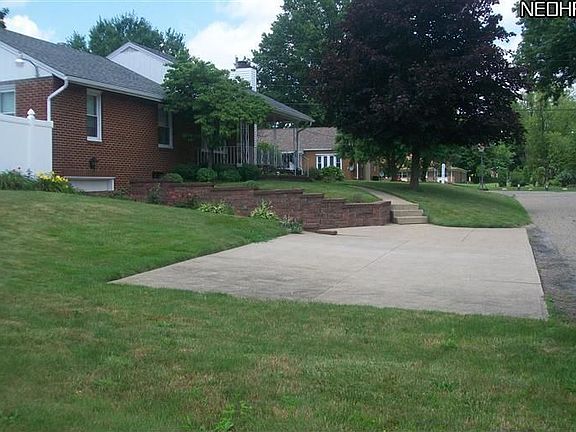 5th image of 1436 Gulling Ave
