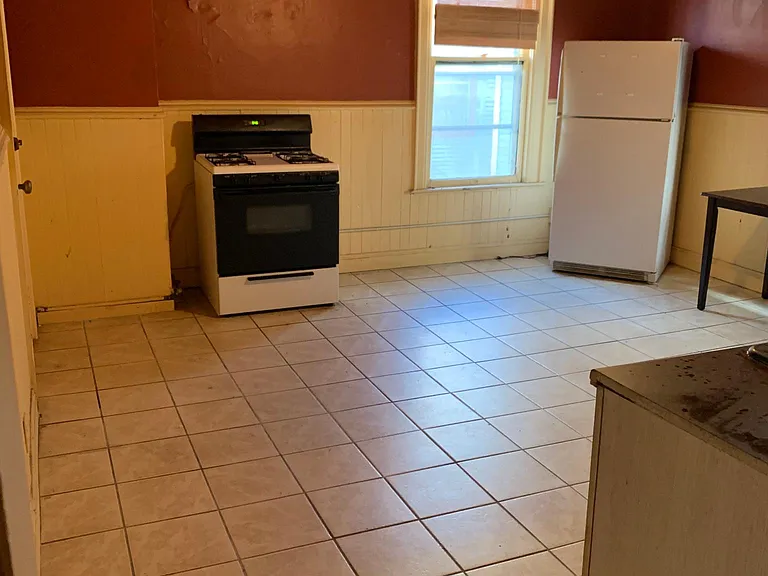 567 Elmwood Ave #3 — Photo 15