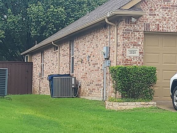 3rd image of 2525 Indian Hills Dr
