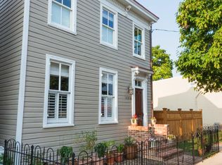 1119 1/2 Queen St, Alexandria, VA 22314