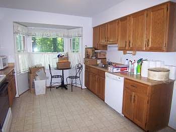 2nd image of 114 Oaklawn Rd