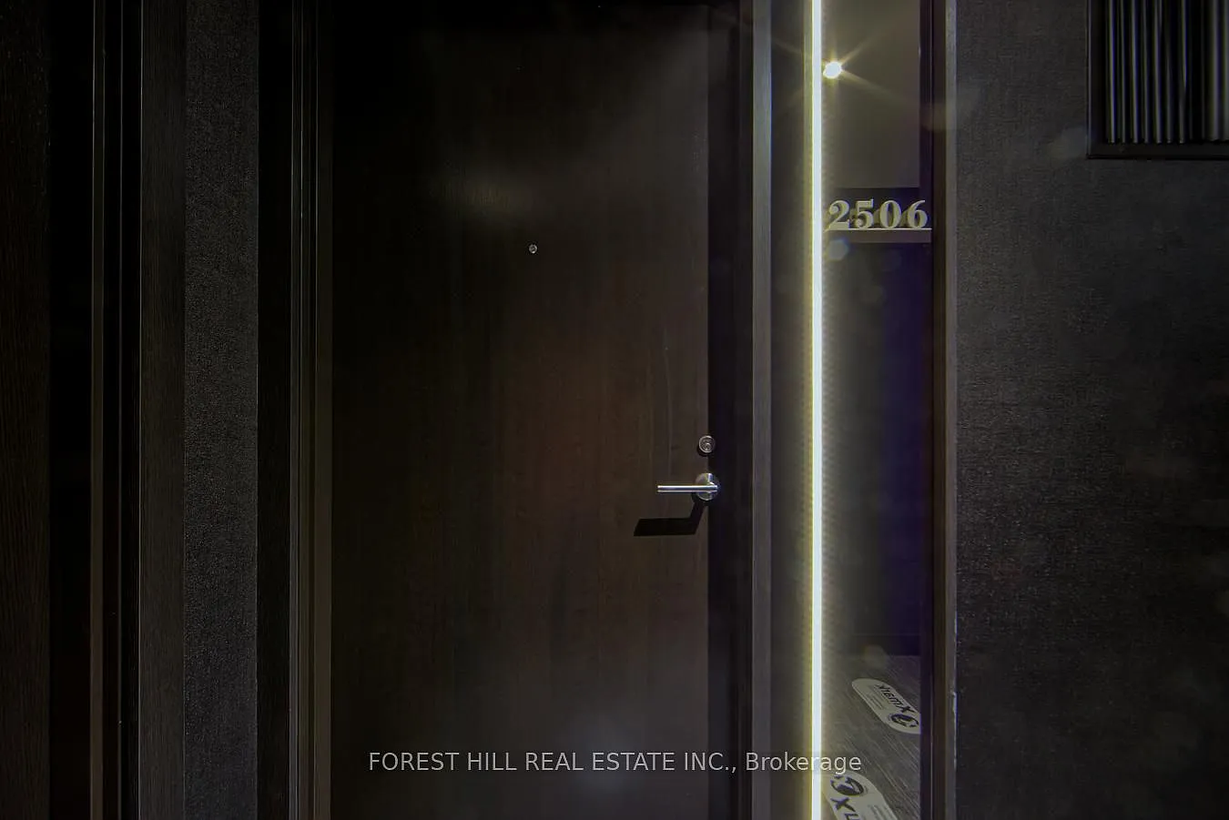 2 bed, $4,590 — Photo 4
