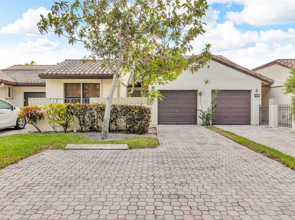 424 Ashwood Place, Boca Raton, FL 33431