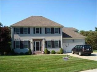 79 Forest Ridge Ln, Agawam, MA 01001