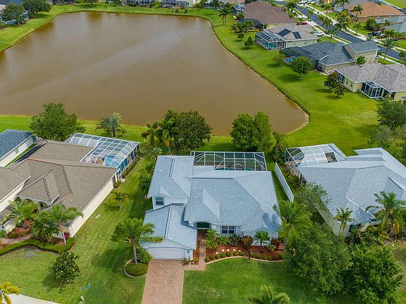 3rd image of 2832 Sonoma Way