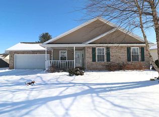 4166 Hedgewood Ct, Newburgh, IN 47630