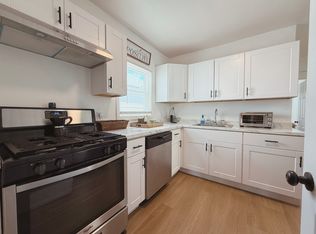 203 Feronia Way FLOOR 2, Rutherford, NJ 07070