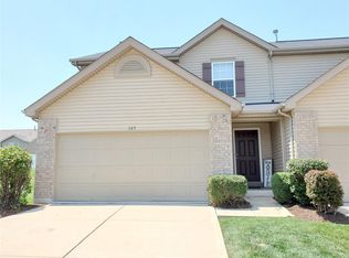 525 Country Circle Dr, Lake Saint Louis, MO 63367