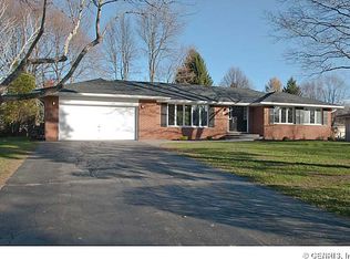 1066 Hrezent View Ln, Webster, NY 14580