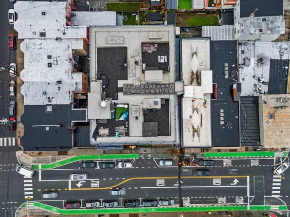 650 Montgomery Street image 39 of 47