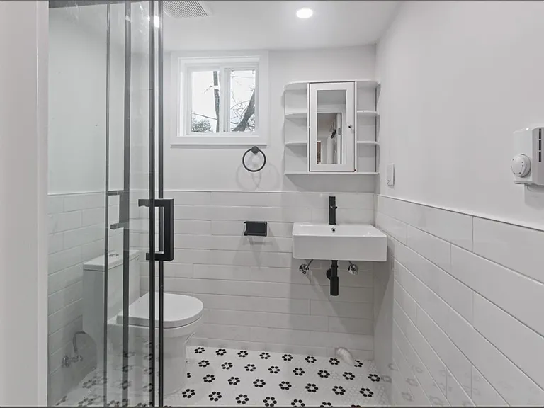 9 Wyatt St #9 — Photo 10